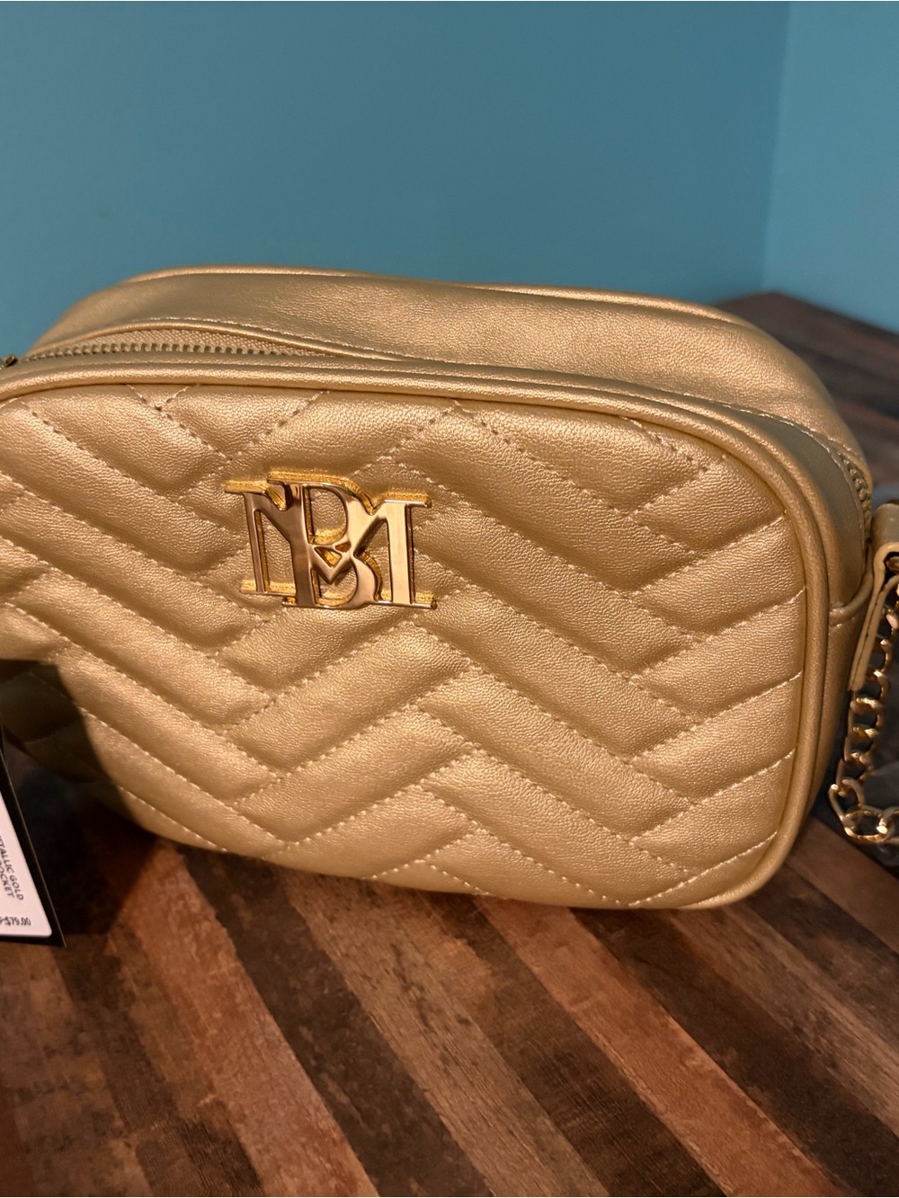 Badgley Mischka Quilted Chevron Crossbody Camera Bag in Metallic Gold - Picture 4 of 4